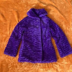 XS size 5-6 Patagonia Cozy Purple Kids Jacket long sleeve fuzzy warm button